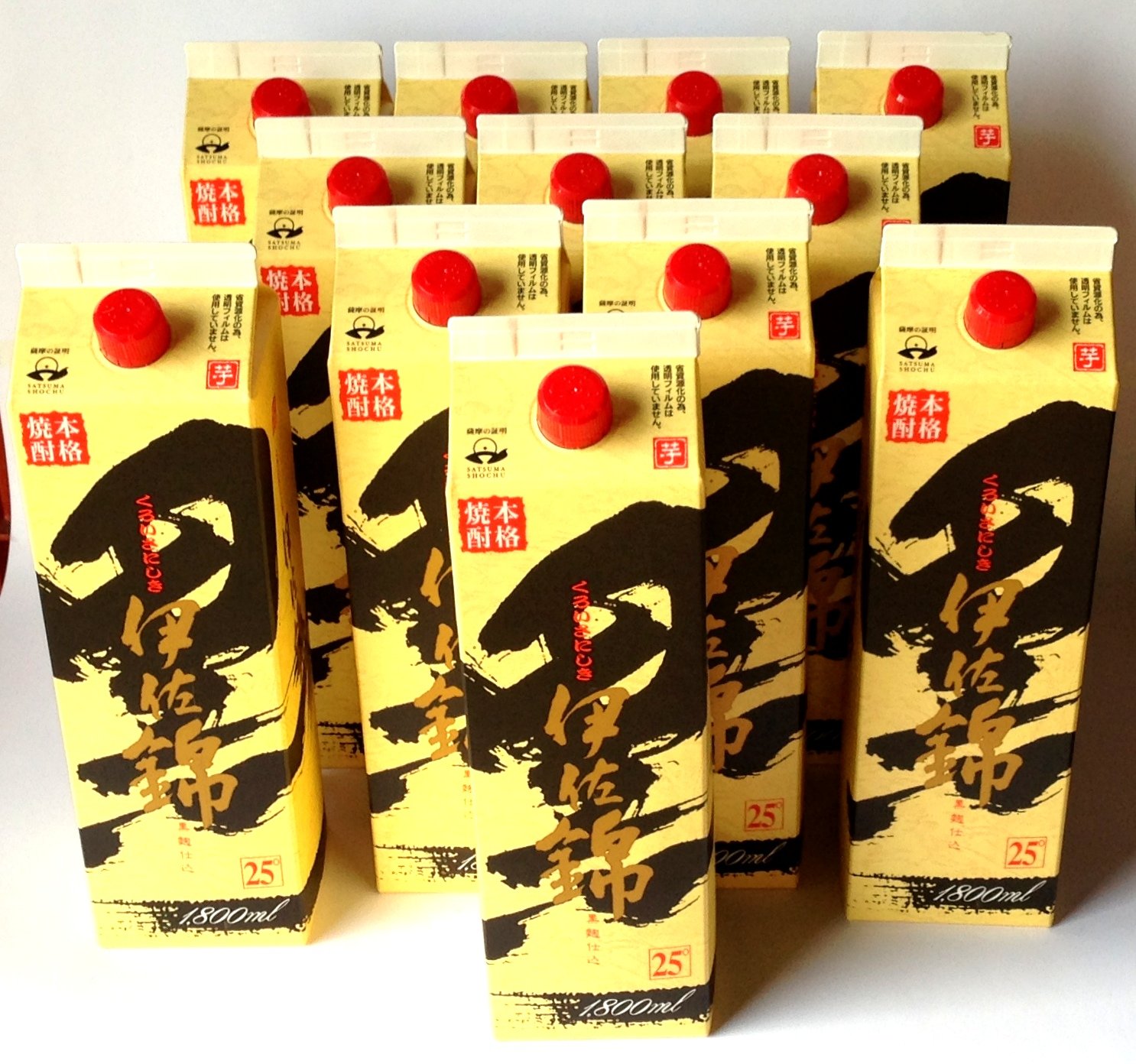 Amazon.co.jp: 本格芋焼酎 黒伊佐錦（黒麹）25度1800mlパック 2ケース